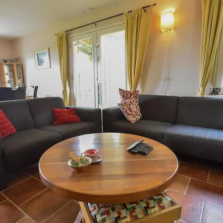 Holiday home Leysalle